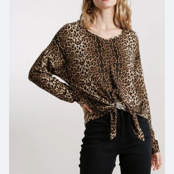 Umgee Sweaters - Umgee Violet Skye Leopard Tie Front Sweater Blouse
